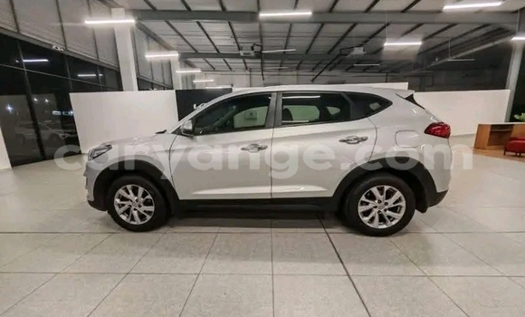 Buy Used Hyundai Tucson White Car in Gobabis in Omaheke Buy Used Hyundai Tucson White Car in Gobabis in Omaheke