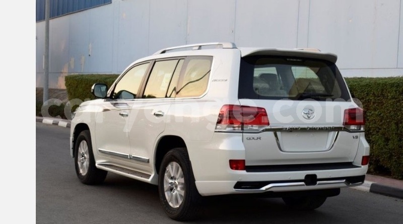 Big with watermark toyota land cruiser namibia windhoek 25431