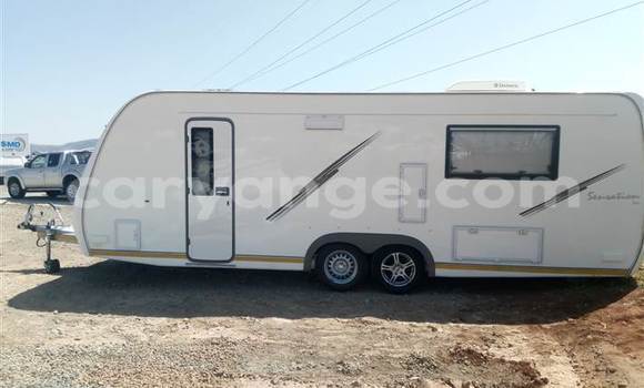 Acheter Occasion Utilitaire Ford E 150 Cargo Van Blanc à Windhoek, Namibie Acheter Occasion Utilitaire Ford E 150 Cargo Van Blanc à Windhoek, Namibie