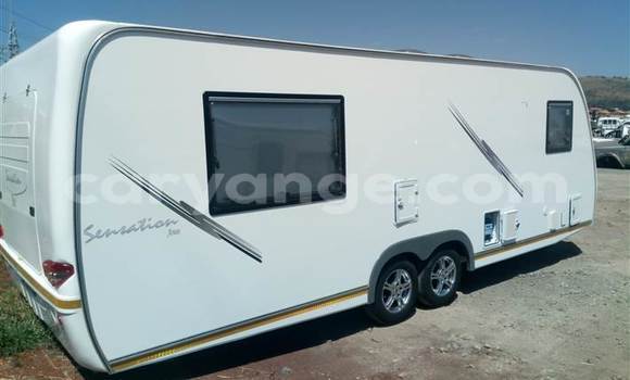 Acheter Occasion Utilitaire Ford E 150 Cargo Van Blanc à Windhoek, Namibie Acheter Occasion Utilitaire Ford E 150 Cargo Van Blanc à Windhoek, Namibie