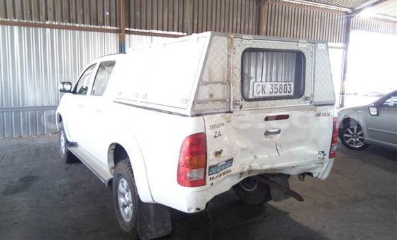 Buy Used Toyota Hilux White Car in Rehoboth in Hardap