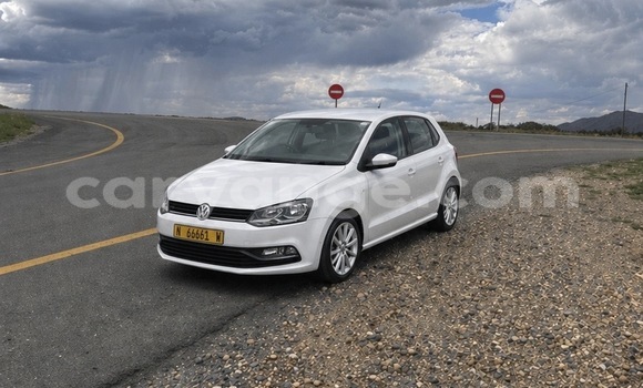 Acheter Occasion Voiture Volkswagen Polo Blanc à Windhoek, Namibie