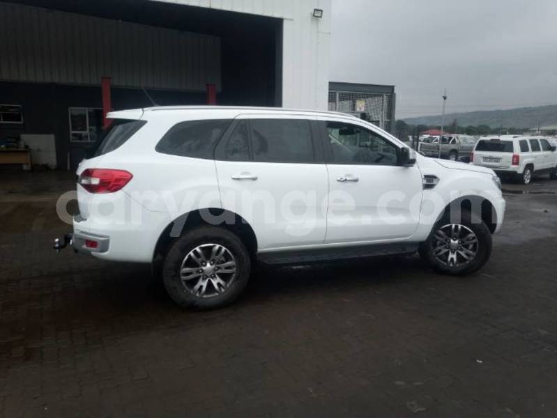 Big with watermark ford everest omaheke gobabis 25471