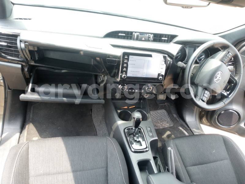 Big with watermark toyota hilux namibia swakopmund 25474