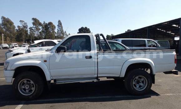 Buy Used Toyota Hilux White Car in Rundu in Namibia Buy Used Toyota Hilux White Car in Rundu in Namibia