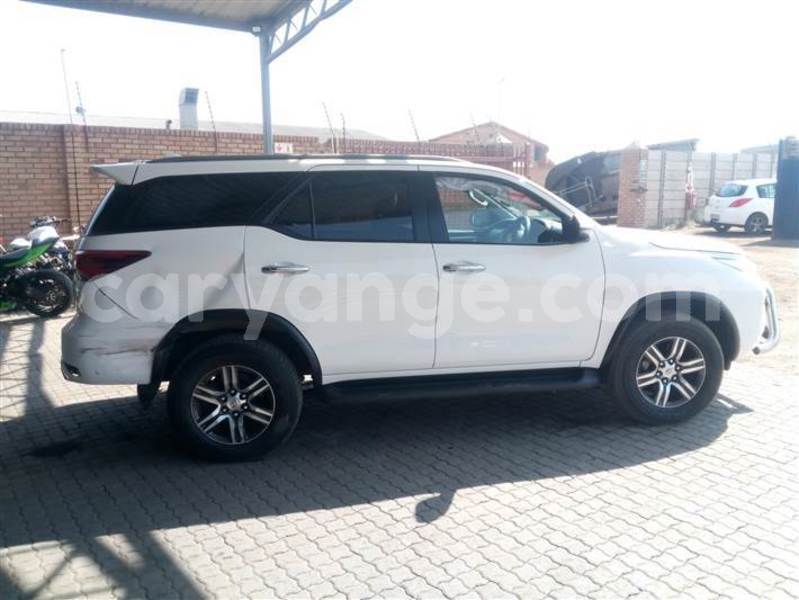 Big with watermark toyota fortuner namibia grootfontein 25476