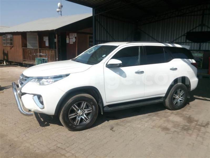 Big with watermark toyota fortuner namibia grootfontein 25476