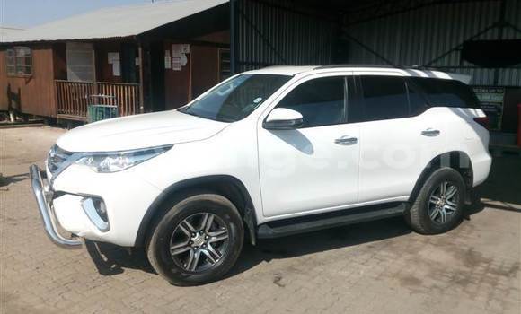 Buy Used Toyota Fortuner White Car in Grootfontein in Namibia Buy Used Toyota Fortuner White Car in Grootfontein in Namibia