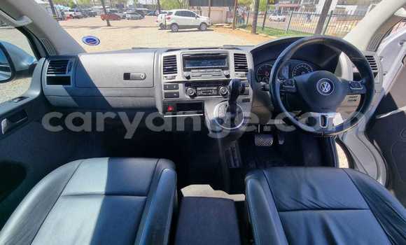 Buy Used Volkswagen Caravelle Silver Car in Swakopmund in Namibia Buy Used Volkswagen Caravelle Silver Car in Swakopmund in Namibia