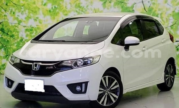 Buy Used Honda FIT White Car in Windhoek in Namibia