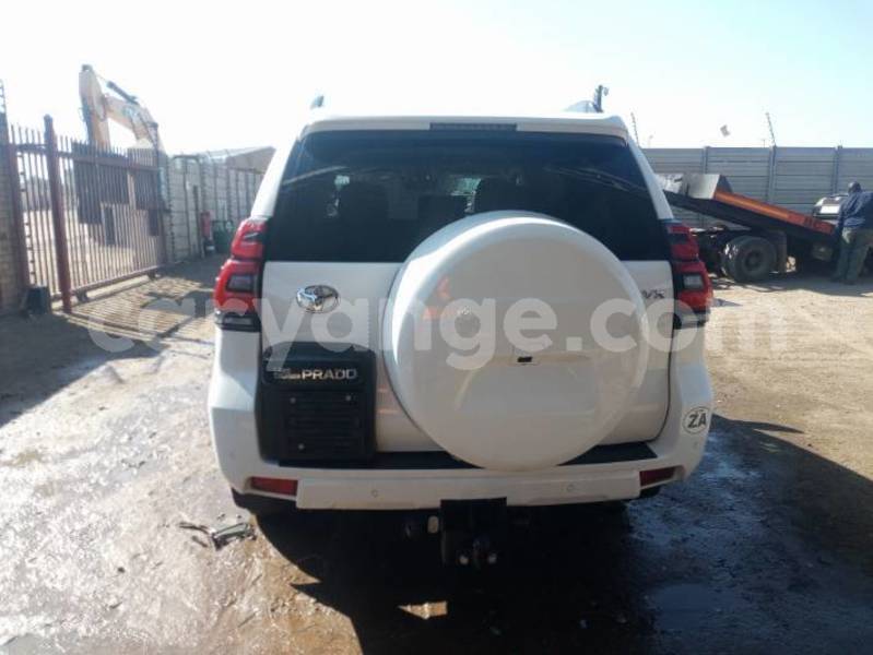 Big with watermark toyota prado namibia swakopmund 25486