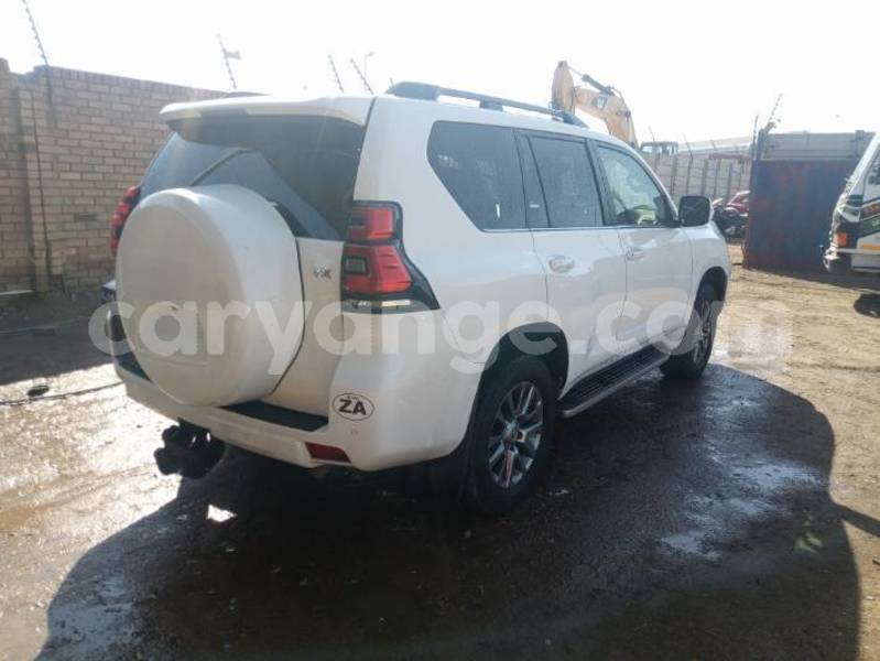 Big with watermark toyota prado namibia swakopmund 25486