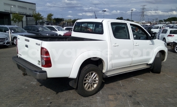 Buy Used Toyota Hilux White Car in Karibib in Erongo Buy Used Toyota Hilux White Car in Karibib in Erongo
