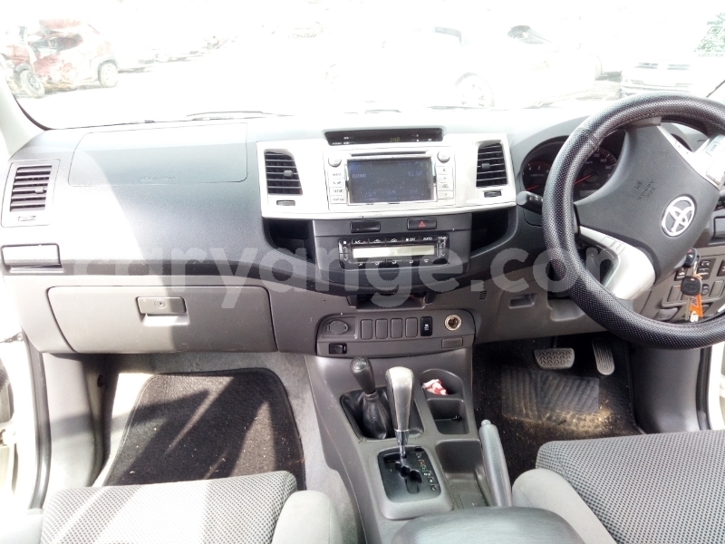 Big with watermark toyota hilux erongo karibib 25487