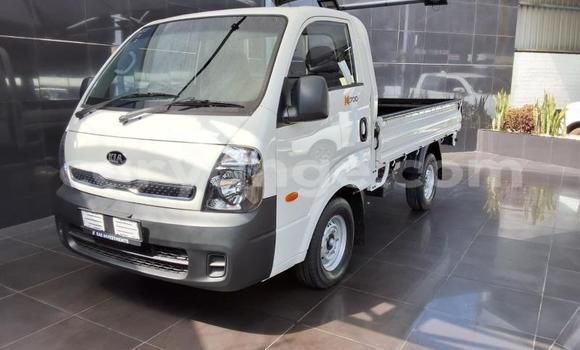 Acheter Occasion Voiture Kia K7 Blanc à Gobabis, Omaheke Acheter Occasion Voiture Kia K7 Blanc à Gobabis, Omaheke