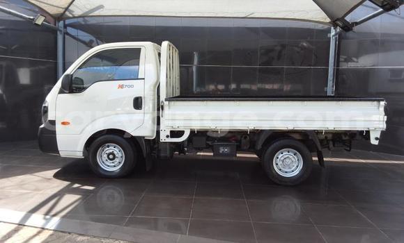 Acheter Occasion Voiture Kia K7 Blanc à Gobabis, Omaheke Acheter Occasion Voiture Kia K7 Blanc à Gobabis, Omaheke
