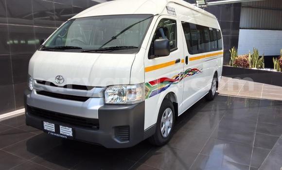 Buy Used Toyota Hi Ace White Car in Gobabis in Omaheke
