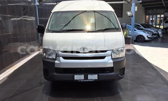 Acheter Occasion Voiture Toyota Hi Ace Blanc à Gobabis, Omaheke Acheter Occasion Voiture Toyota Hi Ace Blanc à Gobabis, Omaheke