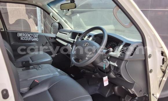 Acheter Occasion Voiture Toyota Hi Ace Blanc à Gobabis, Omaheke Acheter Occasion Voiture Toyota Hi Ace Blanc à Gobabis, Omaheke