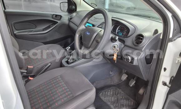 Acheter Occasion Voiture Ford Fiesta Blanc à Gobabis, Omaheke Acheter Occasion Voiture Ford Fiesta Blanc à Gobabis, Omaheke