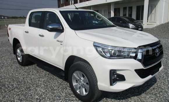 Buy Used Toyota Hilux White Car in Okakarara in Otjozondjupa Buy Used Toyota Hilux White Car in Okakarara in Otjozondjupa