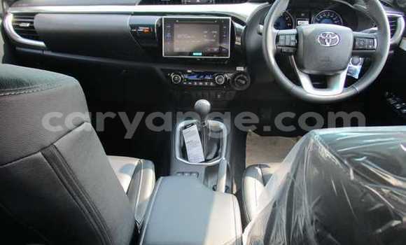 Buy Used Toyota Hilux White Car in Okakarara in Otjozondjupa Buy Used Toyota Hilux White Car in Okakarara in Otjozondjupa