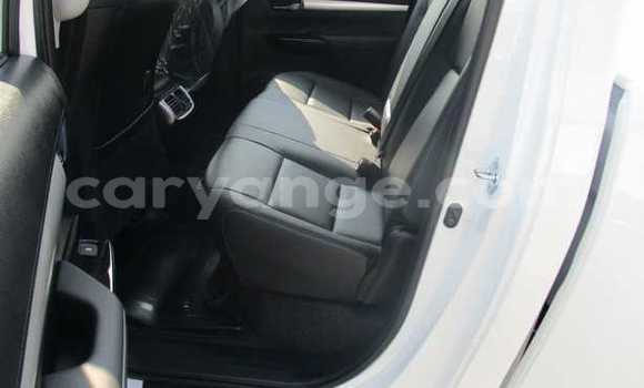 Buy Used Toyota Hilux White Car in Okakarara in Otjozondjupa Buy Used Toyota Hilux White Car in Okakarara in Otjozondjupa
