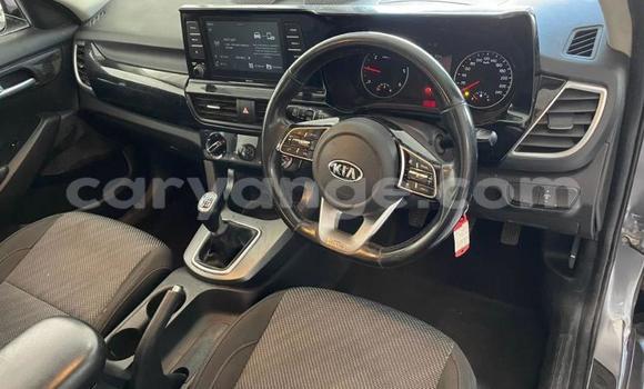 Buy Used Kia Sorento Silver Car in Gobabis in Omaheke Buy Used Kia Sorento Silver Car in Gobabis in Omaheke
