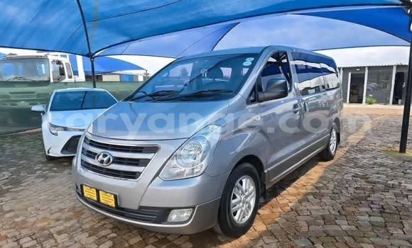 Buy Used Hyundai H1 Silver Car in Gobabis in Omaheke Buy Used Hyundai H1 Silver Car in Gobabis in Omaheke