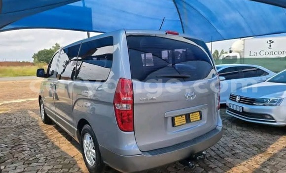 Buy Used Hyundai H1 Silver Car in Gobabis in Omaheke Buy Used Hyundai H1 Silver Car in Gobabis in Omaheke
