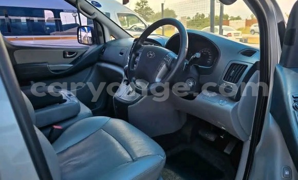 Buy Used Hyundai H1 Silver Car in Gobabis in Omaheke Buy Used Hyundai H1 Silver Car in Gobabis in Omaheke
