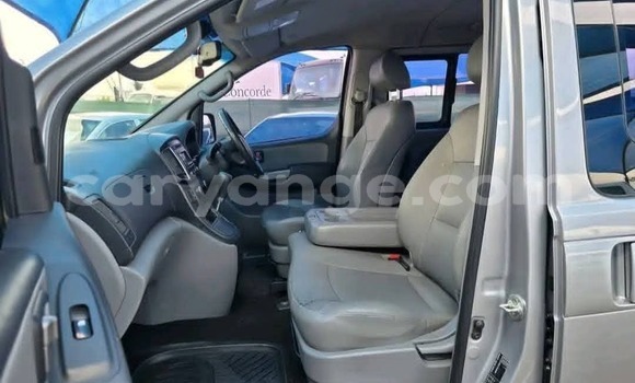 Buy Used Hyundai H1 Silver Car in Gobabis in Omaheke Buy Used Hyundai H1 Silver Car in Gobabis in Omaheke