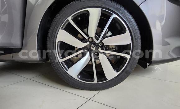 Buy Used Renault Clio Silver Car in Gobabis in Omaheke Buy Used Renault Clio Silver Car in Gobabis in Omaheke