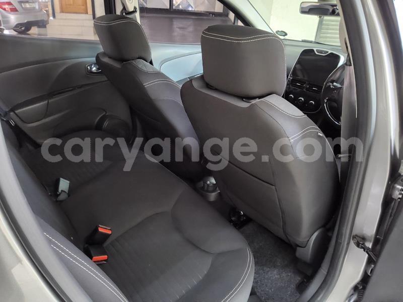 Big with watermark renault clio omaheke gobabis 25526