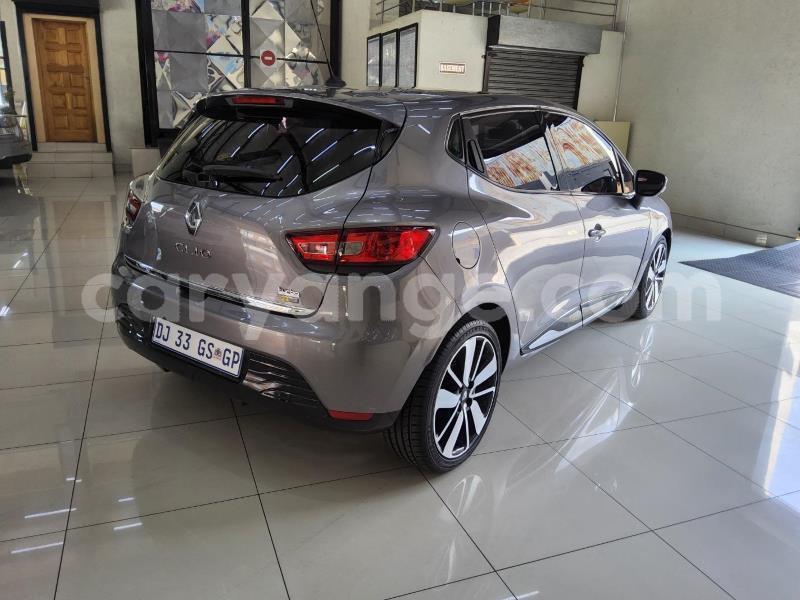 Big with watermark renault clio omaheke gobabis 25526