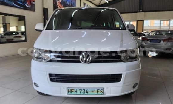 Buy Used Volkswagen Caravelle White Car in Gobabis in Omaheke Buy Used Volkswagen Caravelle White Car in Gobabis in Omaheke