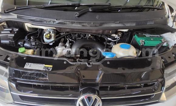 Buy Used Volkswagen Caravelle White Car in Gobabis in Omaheke Buy Used Volkswagen Caravelle White Car in Gobabis in Omaheke