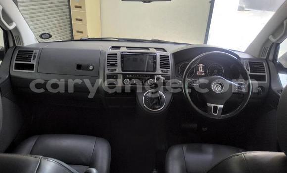 Buy Used Volkswagen Caravelle White Car in Gobabis in Omaheke Buy Used Volkswagen Caravelle White Car in Gobabis in Omaheke