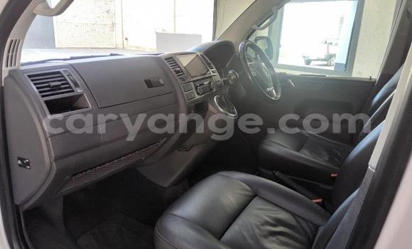 Buy Used Volkswagen Caravelle White Car in Gobabis in Omaheke Buy Used Volkswagen Caravelle White Car in Gobabis in Omaheke