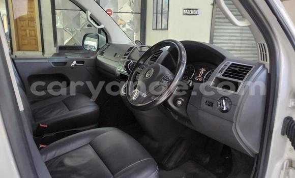 Buy Used Volkswagen Caravelle White Car in Gobabis in Omaheke Buy Used Volkswagen Caravelle White Car in Gobabis in Omaheke