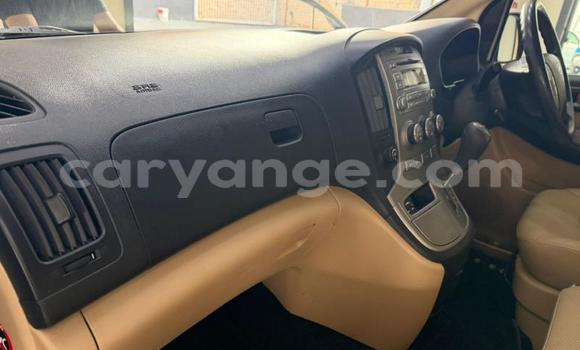 Buy Used Hyundai H1 Silver Car in Gobabis in Omaheke Buy Used Hyundai H1 Silver Car in Gobabis in Omaheke
