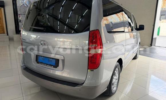 Buy Used Hyundai H1 Silver Car in Gobabis in Omaheke Buy Used Hyundai H1 Silver Car in Gobabis in Omaheke