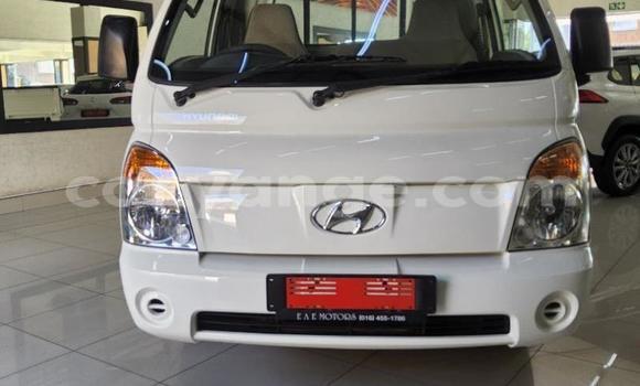 Buy Used Hyundai H1 White Car in Gobabis in Omaheke Buy Used Hyundai H1 White Car in Gobabis in Omaheke