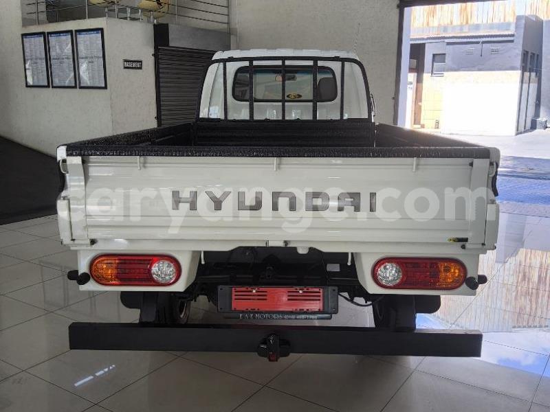 Big with watermark hyundai h1 omaheke gobabis 25529