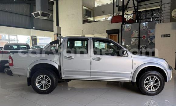 Buy Used Isuzu KB Silver Car in Gobabis in Omaheke Buy Used Isuzu KB Silver Car in Gobabis in Omaheke