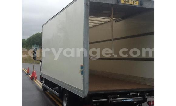 Acheter Occasion Utilitaire Iveco Cargo Blanc à Windhoek, Namibie Acheter Occasion Utilitaire Iveco Cargo Blanc à Windhoek, Namibie