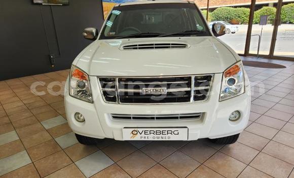 Buy Used Isuzu KB White Car in Windhoek in Namibia Buy Used Isuzu KB White Car in Windhoek in Namibia