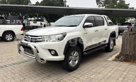 Buy Used Toyota Hilux White Car in Windhoek in Namibia