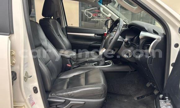 Buy Used Toyota Hilux White Car in Windhoek in Namibia Buy Used Toyota Hilux White Car in Windhoek in Namibia