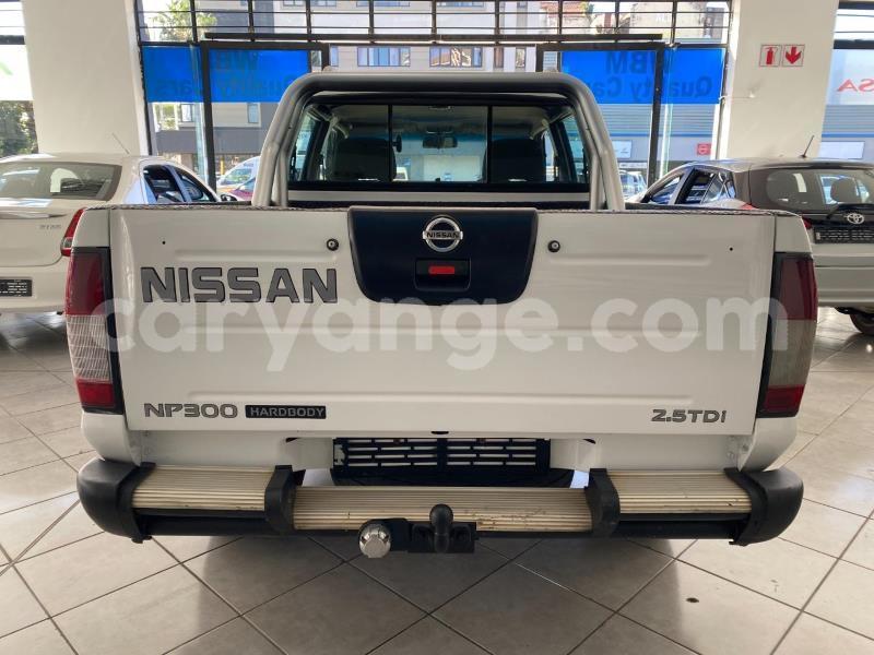 Big with watermark nissan np 300 omaheke gobabis 25555